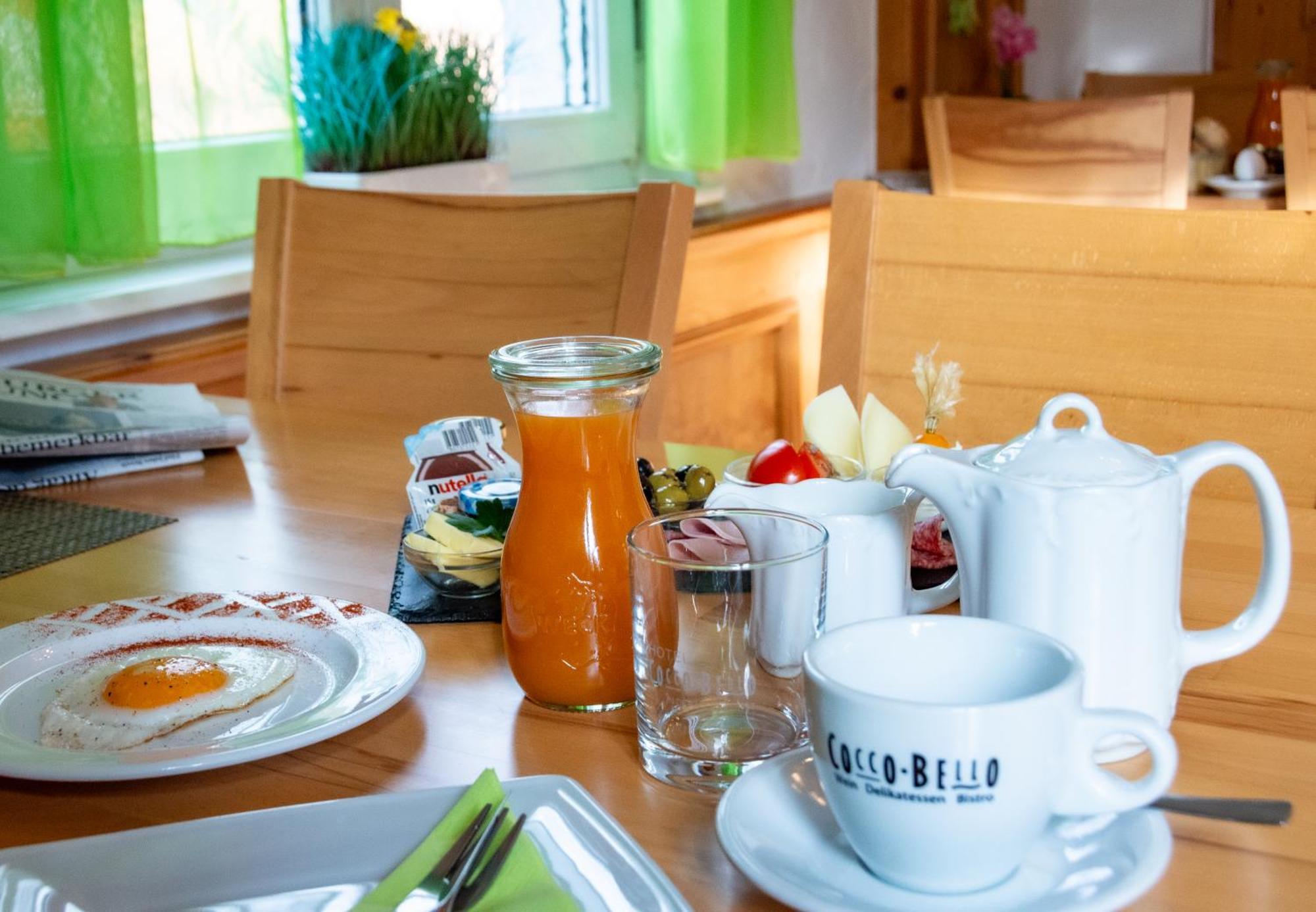 Hotel-Cocco-Bello In Der Villa Foret Людвігсбург Екстер'єр фото